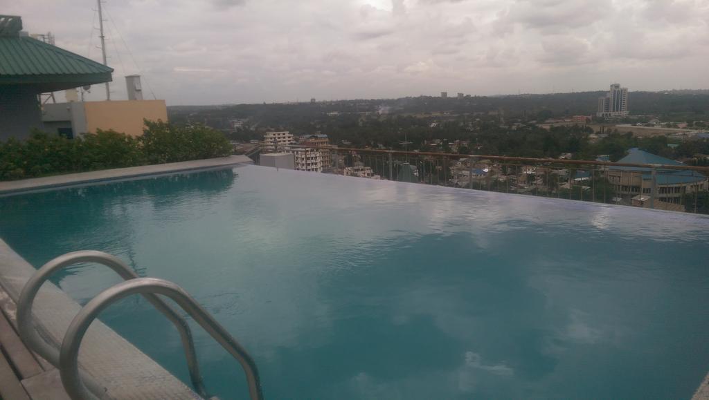 Blue Pearl Hotel & Apartments Dar es Salaam Exterior photo